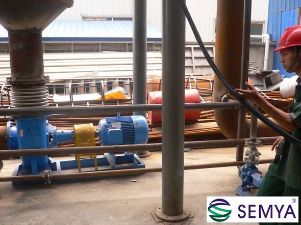 三效連續(xù)蒸發(fā)結晶器
